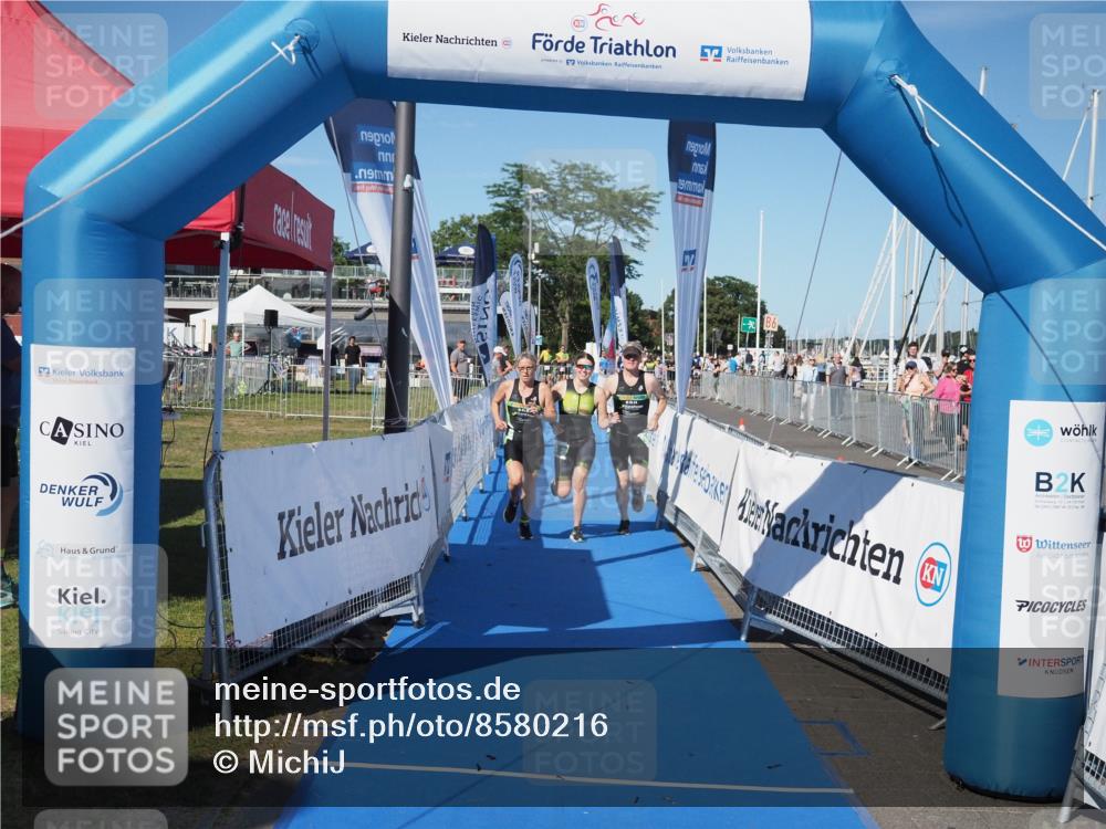 17.08.2025 - KN Förde Triathlon 2025 MichiJ http://msf.ph/oto/8580216 17.08.2025 16:22:07 Laufen 34 meine-sportfotos.de