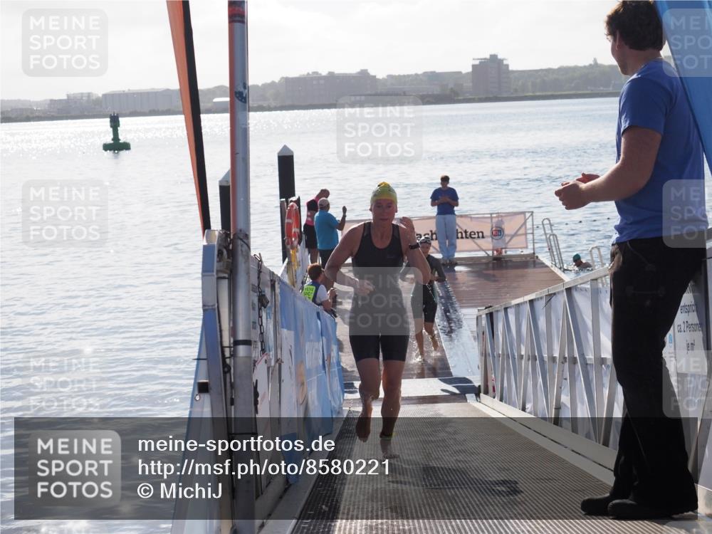 17.08.2025 - KN Förde Triathlon 2025 MichiJ http://msf.ph/oto/8580221 17.08.2025 09:18:11 Schwimmen 175, 182, 189, 185, 189, 254 meine-sportfotos.de