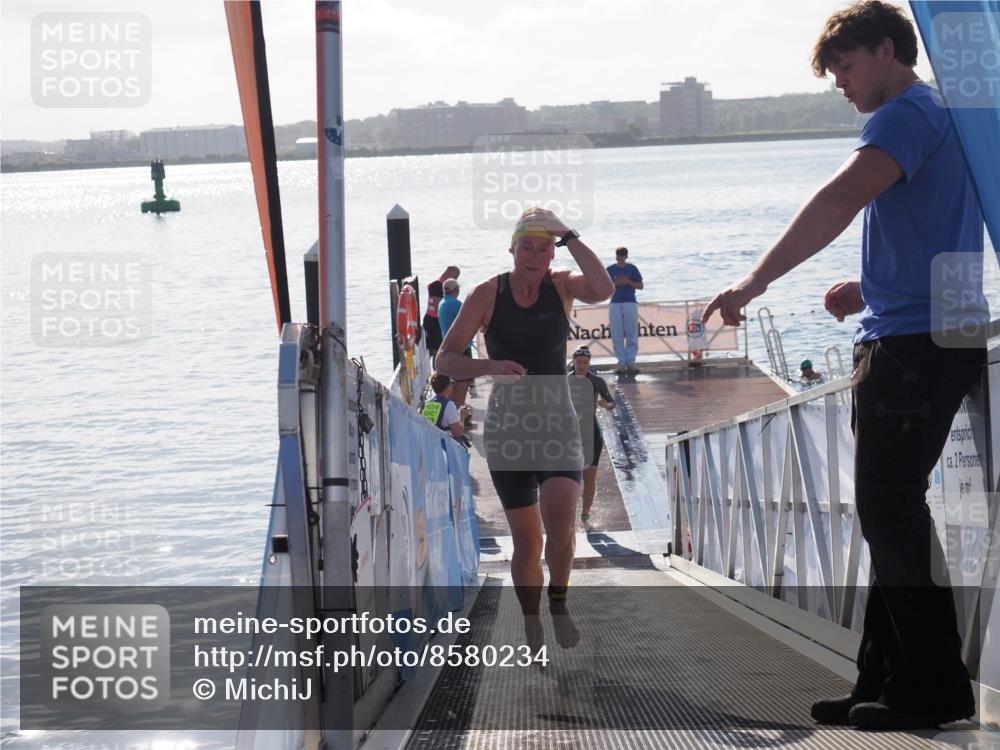 17.08.2025 - KN Förde Triathlon 2025 MichiJ http://msf.ph/oto/8580234 17.08.2025 09:18:11 Schwimmen 175, 182, 189, 185, 189, 254 meine-sportfotos.de