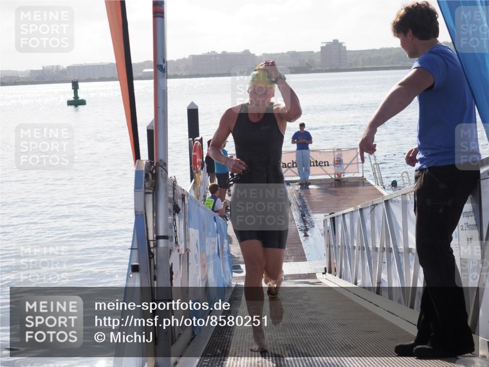 17.08.2025 - KN Förde Triathlon 2025 MichiJ http://msf.ph/oto/8580251 17.08.2025 09:18:11 Schwimmen 175, 182, 189, 185, 189, 254 meine-sportfotos.de