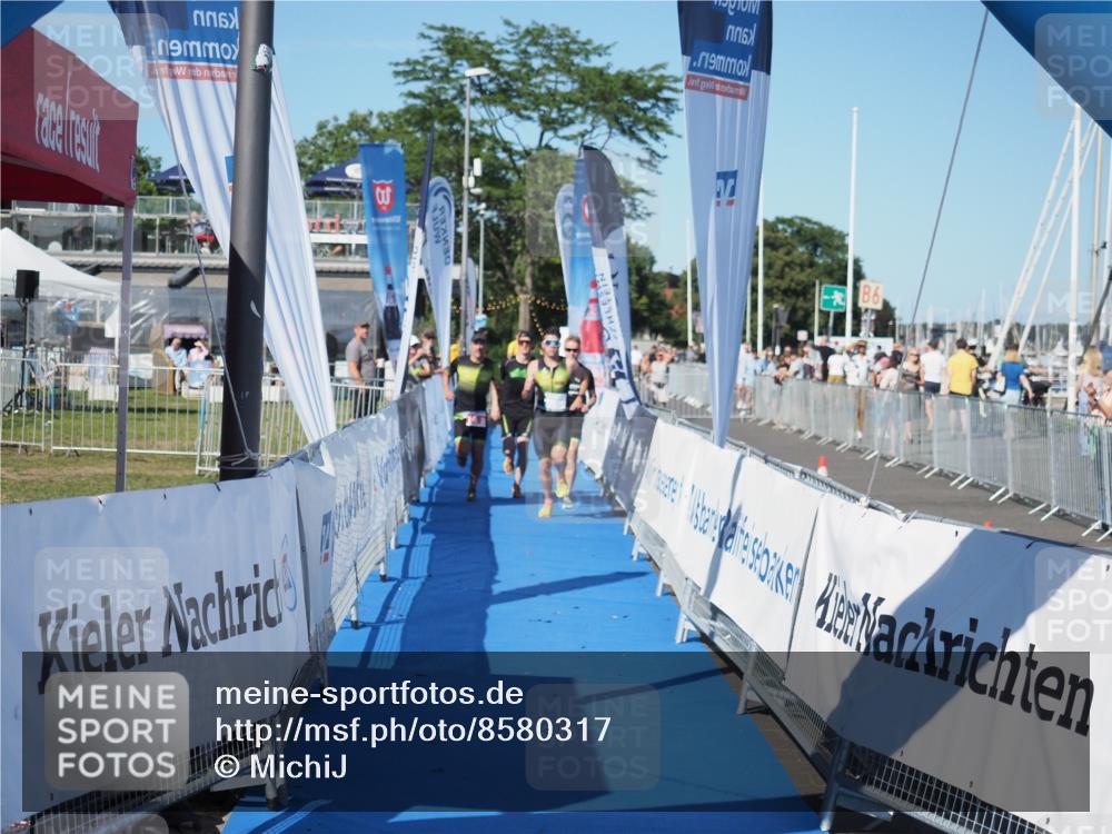 17.08.2025 - KN Förde Triathlon 2025 MichiJ http://msf.ph/oto/8580317 17.08.2025 16:23:12 Laufen 14 meine-sportfotos.de