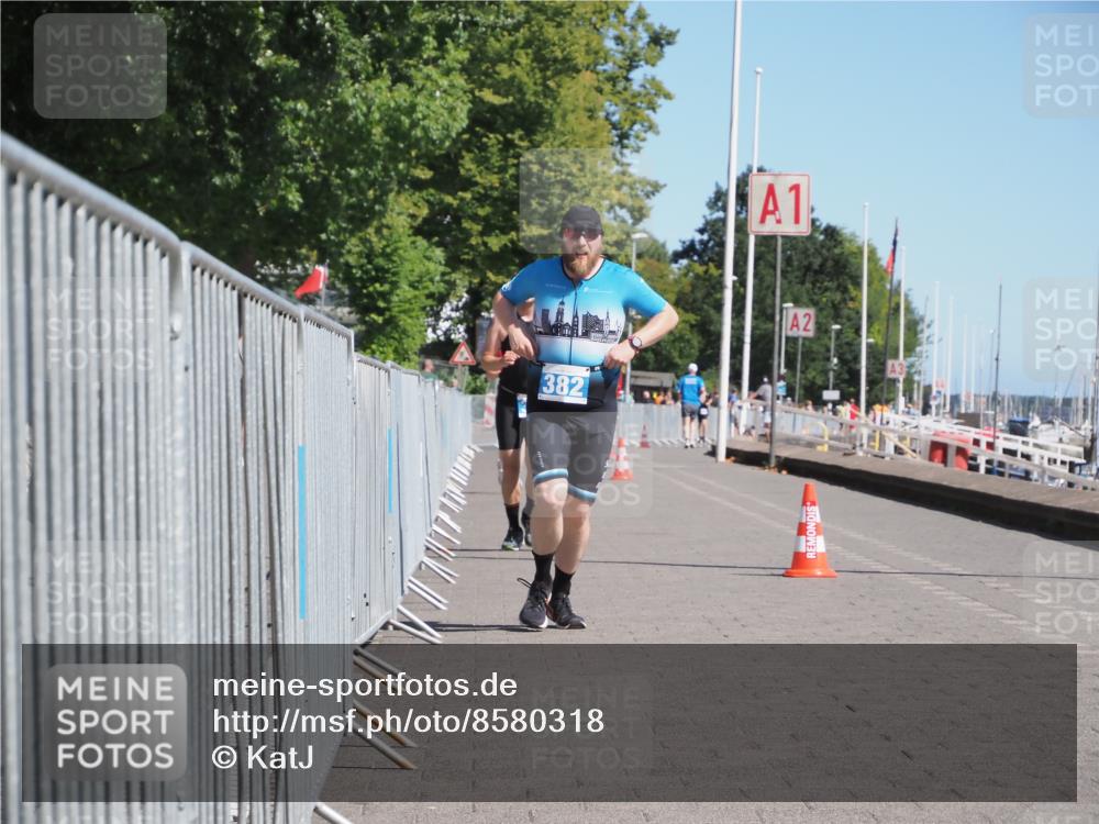 17.08.2025 - KN Förde Triathlon 2025 KatJ http://msf.ph/oto/8580318 17.08.2025 12:17:59 Laufen 368, 382 meine-sportfotos.de