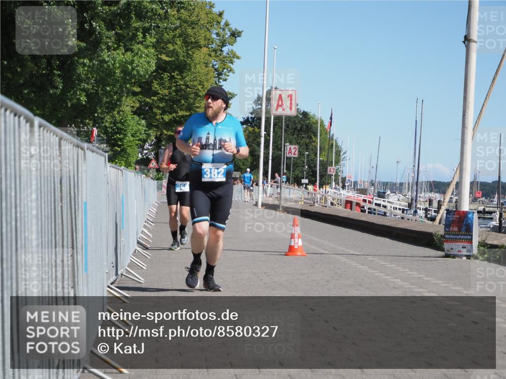 17.08.2025 - KN Förde Triathlon 2025 KatJ http://msf.ph/oto/8580327 17.08.2025 12:18:00 Laufen 368, 382 meine-sportfotos.de