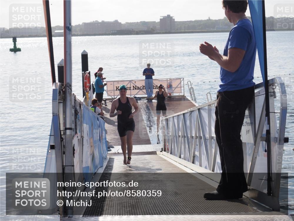17.08.2025 - KN Förde Triathlon 2025 MichiJ http://msf.ph/oto/8580359 17.08.2025 09:18:26 Schwimmen 185, 254, 174, 185, 192 meine-sportfotos.de