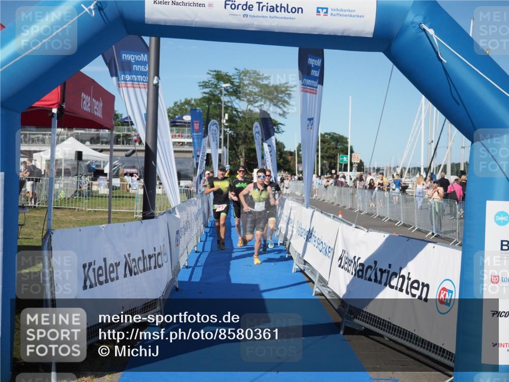 17.08.2025 - KN Förde Triathlon 2025 MichiJ http://msf.ph/oto/8580361 17.08.2025 16:23:14 Laufen 14 meine-sportfotos.de