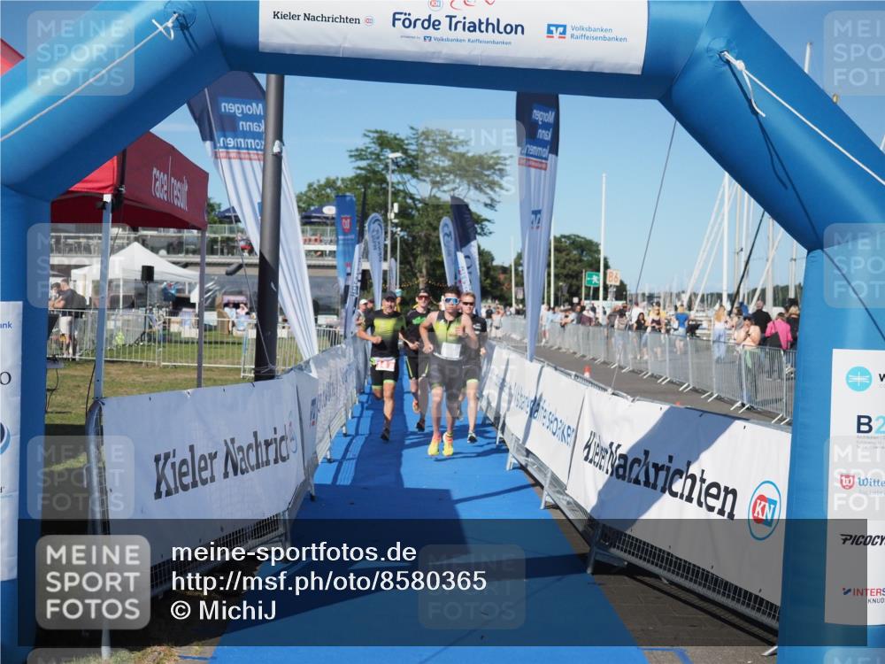 17.08.2025 - KN Förde Triathlon 2025 MichiJ http://msf.ph/oto/8580365 17.08.2025 16:23:14 Laufen 14 meine-sportfotos.de