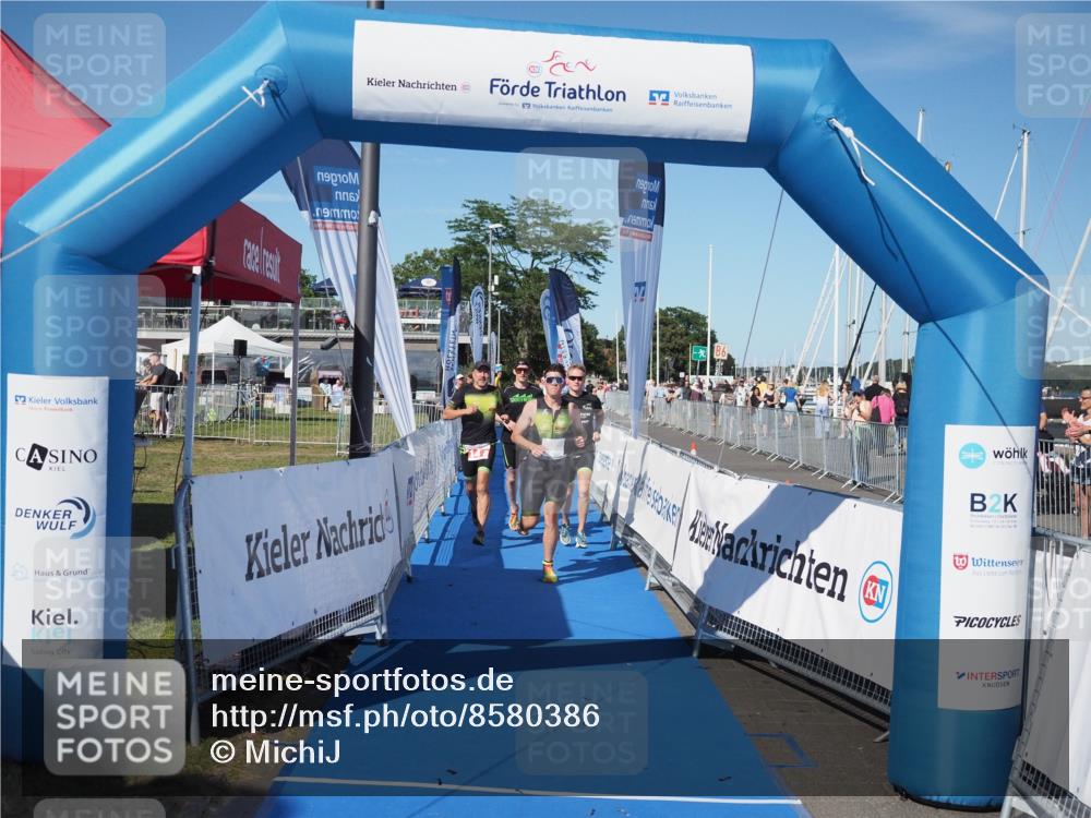 17.08.2025 - KN Förde Triathlon 2025 MichiJ http://msf.ph/oto/8580386 17.08.2025 16:23:14 Laufen 14 meine-sportfotos.de