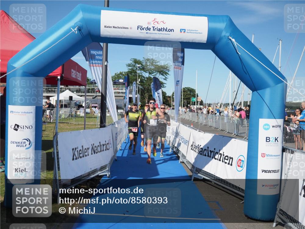 17.08.2025 - KN Förde Triathlon 2025 MichiJ http://msf.ph/oto/8580393 17.08.2025 16:23:15 Laufen 14 meine-sportfotos.de