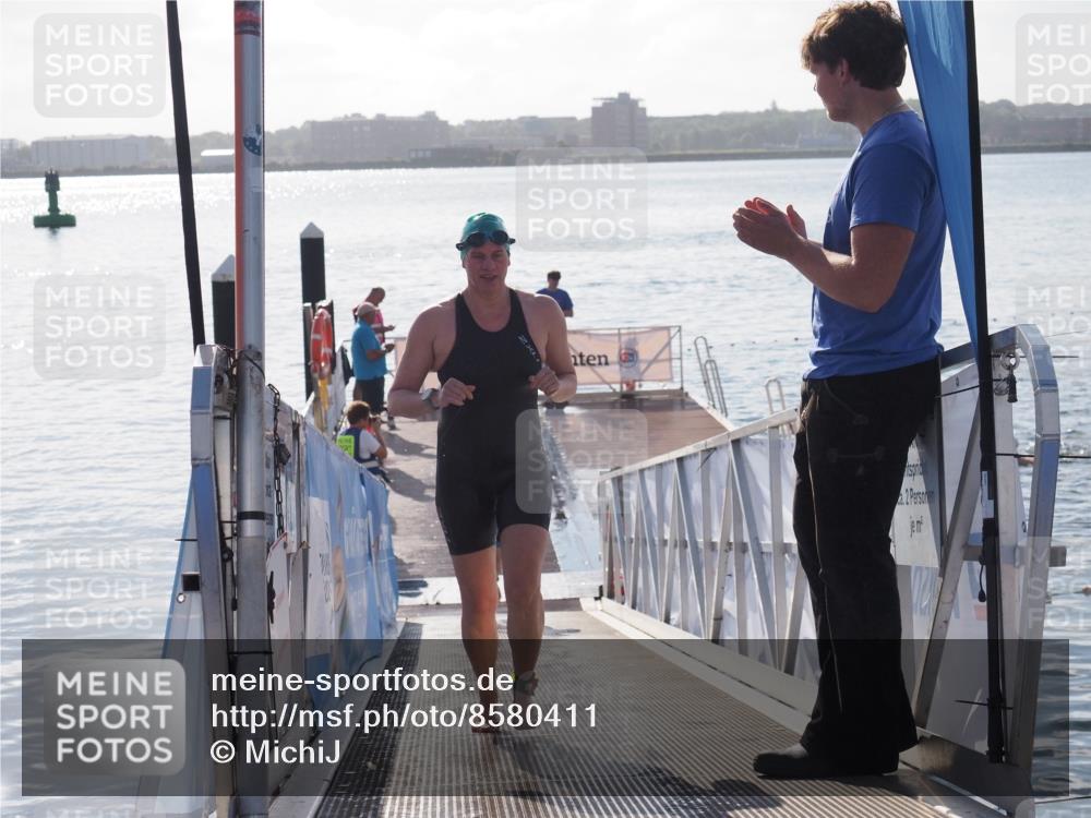 17.08.2025 - KN Förde Triathlon 2025 MichiJ http://msf.ph/oto/8580411 17.08.2025 09:18:28 Schwimmen 174, 185, 174, 185, 192, 250 meine-sportfotos.de