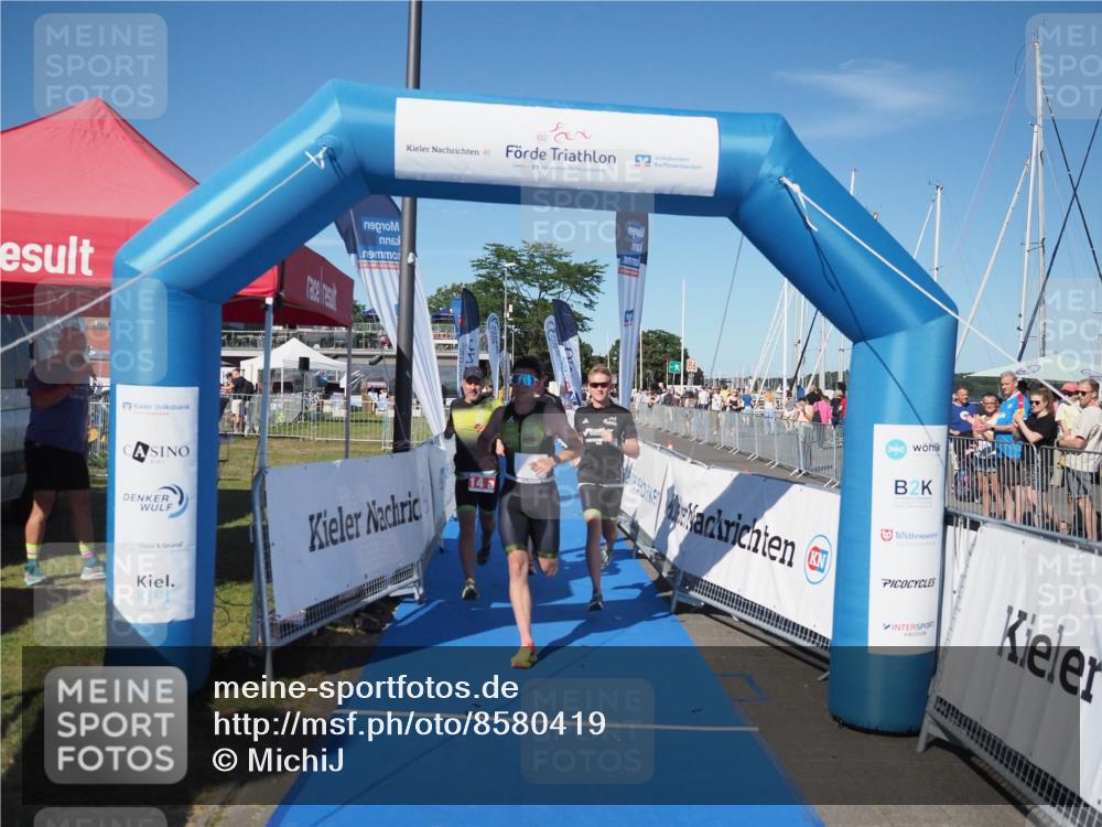 17.08.2025 - KN Förde Triathlon 2025 MichiJ http://msf.ph/oto/8580419 17.08.2025 16:23:16 Laufen 14 meine-sportfotos.de