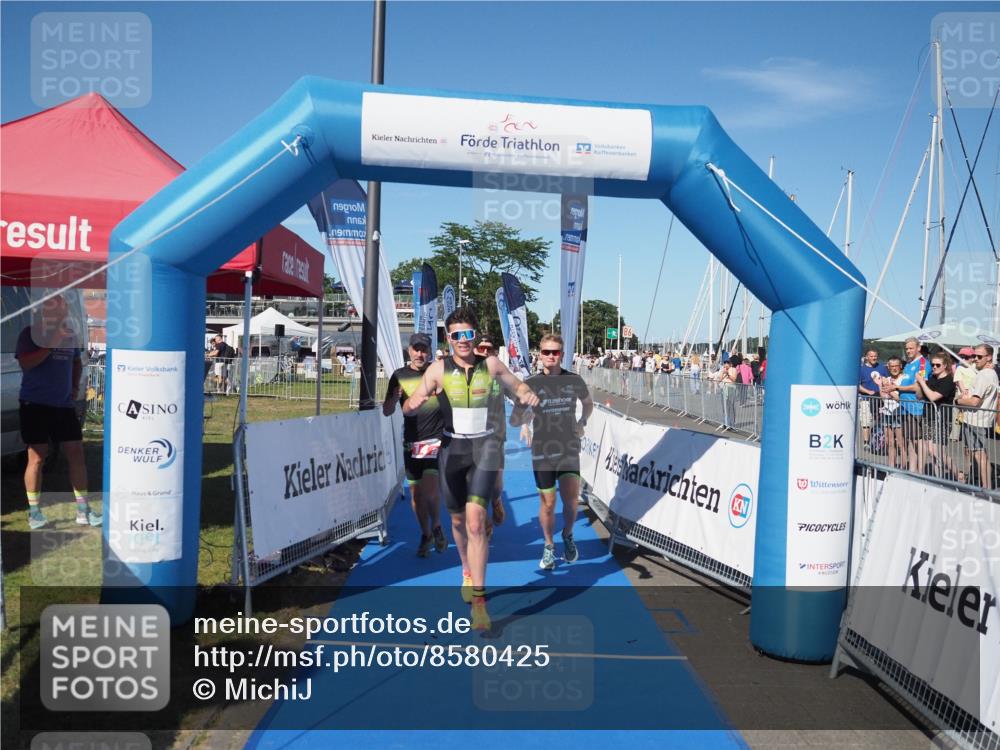 17.08.2025 - KN Förde Triathlon 2025 MichiJ http://msf.ph/oto/8580425 17.08.2025 16:23:16 Laufen 14 meine-sportfotos.de
