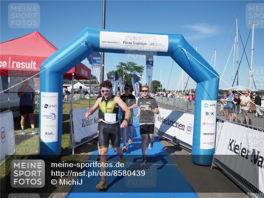 17.08.2025 - KN Förde Triathlon 2025 MichiJ http://msf.ph/oto/8580439 17.08.2025 16:23:16 Laufen 14 meine-sportfotos.de