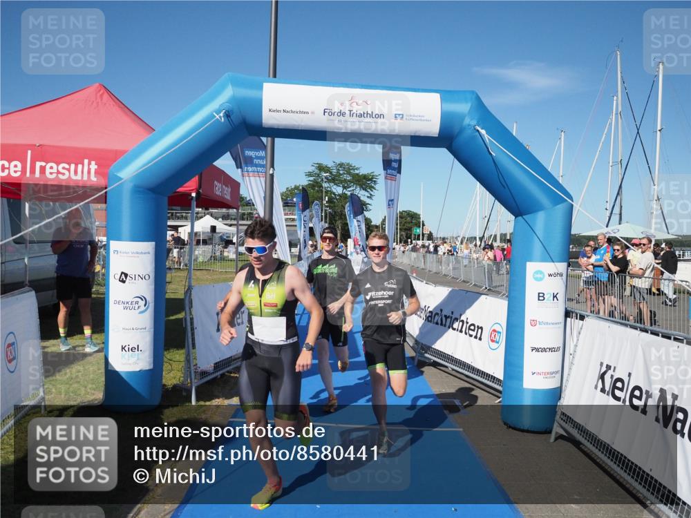 17.08.2025 - KN Förde Triathlon 2025 MichiJ http://msf.ph/oto/8580441 17.08.2025 16:23:16 Laufen 14 meine-sportfotos.de