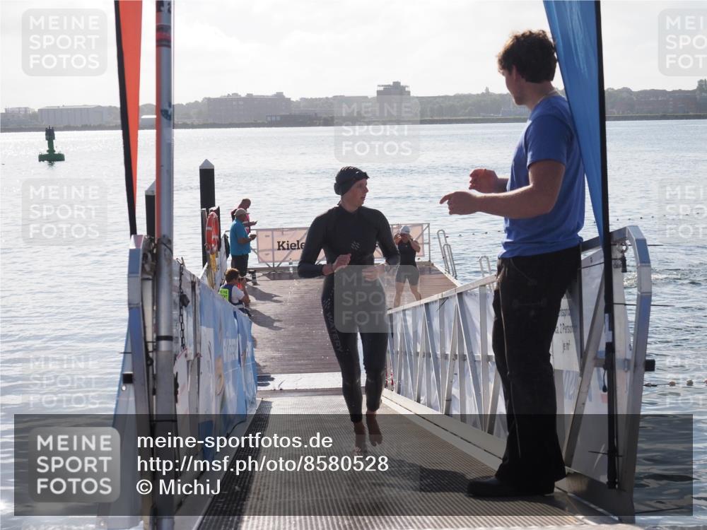 17.08.2025 - KN Förde Triathlon 2025 MichiJ http://msf.ph/oto/8580528 17.08.2025 09:18:38 Schwimmen 174, 185, 192, 153, 192, 250 meine-sportfotos.de