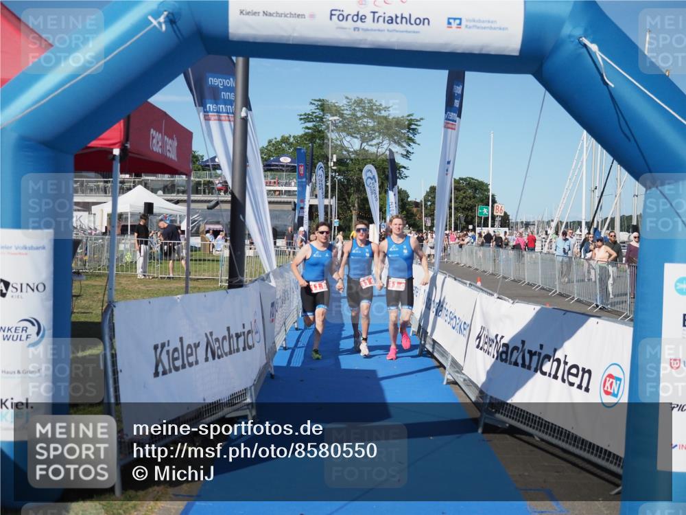 17.08.2025 - KN Förde Triathlon 2025 MichiJ http://msf.ph/oto/8580550 17.08.2025 16:23:41 Laufen 11 meine-sportfotos.de