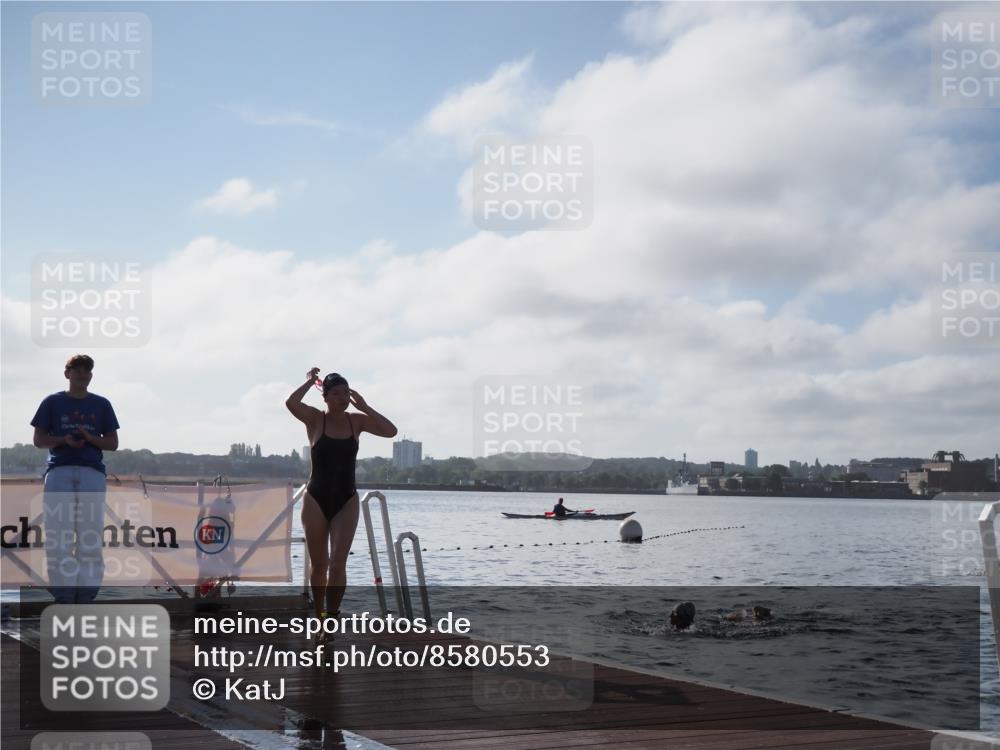 17.08.2025 - KN Förde Triathlon 2025 KatJ http://msf.ph/oto/8580553 17.08.2025 09:22:45 Schwimmen 246, 249, 246, 249 meine-sportfotos.de