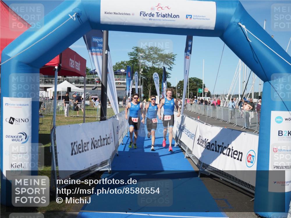 17.08.2025 - KN Förde Triathlon 2025 MichiJ http://msf.ph/oto/8580554 17.08.2025 16:23:41 Laufen 11 meine-sportfotos.de