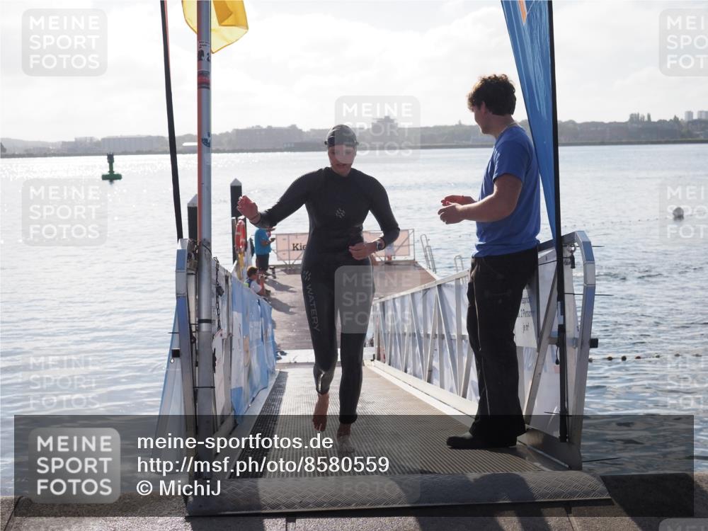 17.08.2025 - KN Förde Triathlon 2025 MichiJ http://msf.ph/oto/8580559 17.08.2025 09:18:39 Schwimmen 174, 185, 192, 153, 192, 250 meine-sportfotos.de