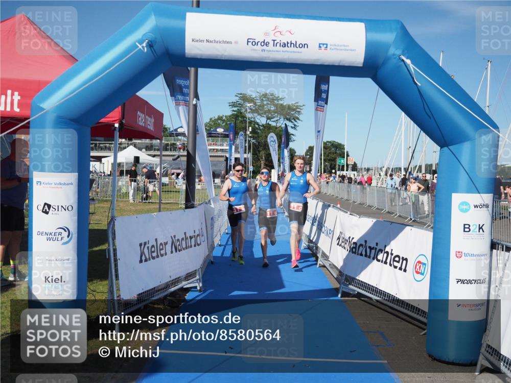 17.08.2025 - KN Förde Triathlon 2025 MichiJ http://msf.ph/oto/8580564 17.08.2025 16:23:42 Laufen 11 meine-sportfotos.de