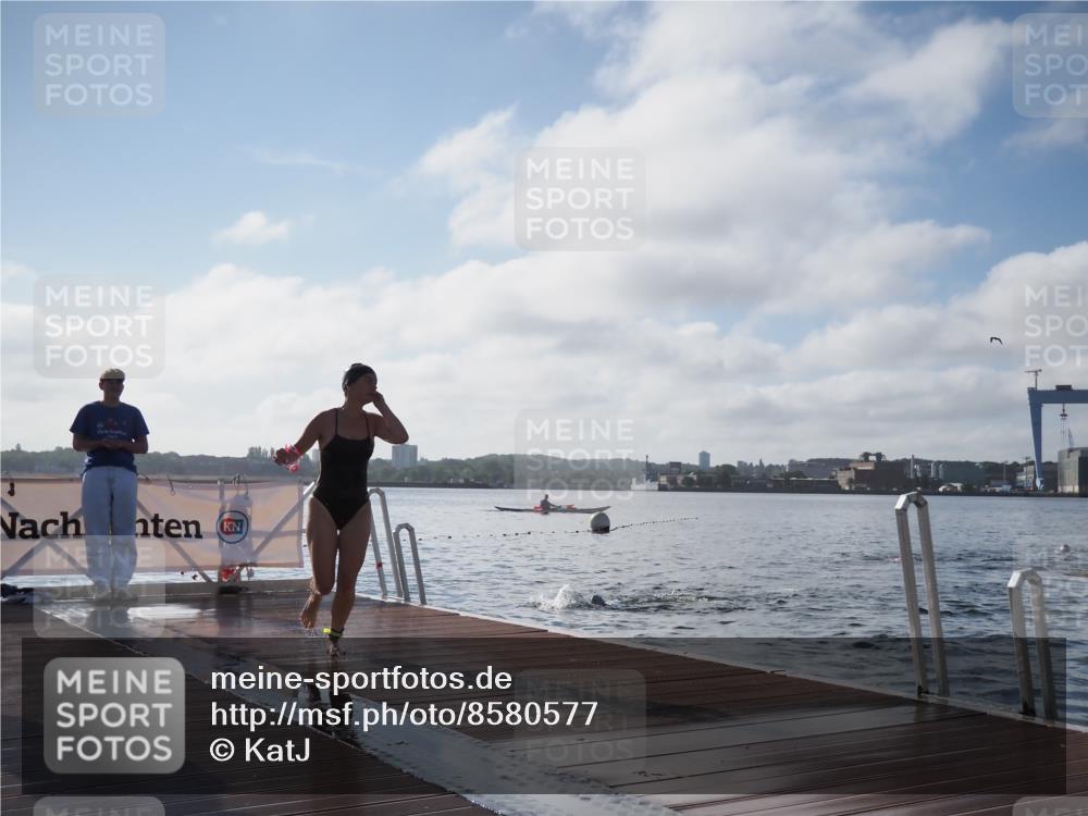 17.08.2025 - KN Förde Triathlon 2025 KatJ http://msf.ph/oto/8580577 17.08.2025 09:22:46 Schwimmen 246, 249, 246, 249 meine-sportfotos.de