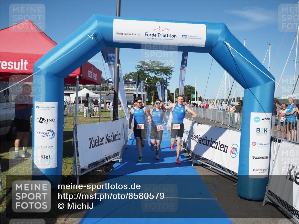 17.08.2025 - KN Förde Triathlon 2025 MichiJ http://msf.ph/oto/8580579 17.08.2025 16:23:42 Laufen 11 meine-sportfotos.de