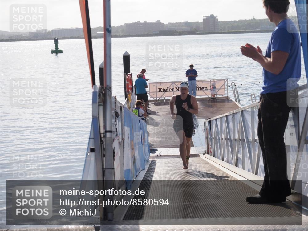 17.08.2025 - KN Förde Triathlon 2025 MichiJ http://msf.ph/oto/8580594 17.08.2025 09:18:42 Schwimmen 174, 192, 250, 153, 250 meine-sportfotos.de