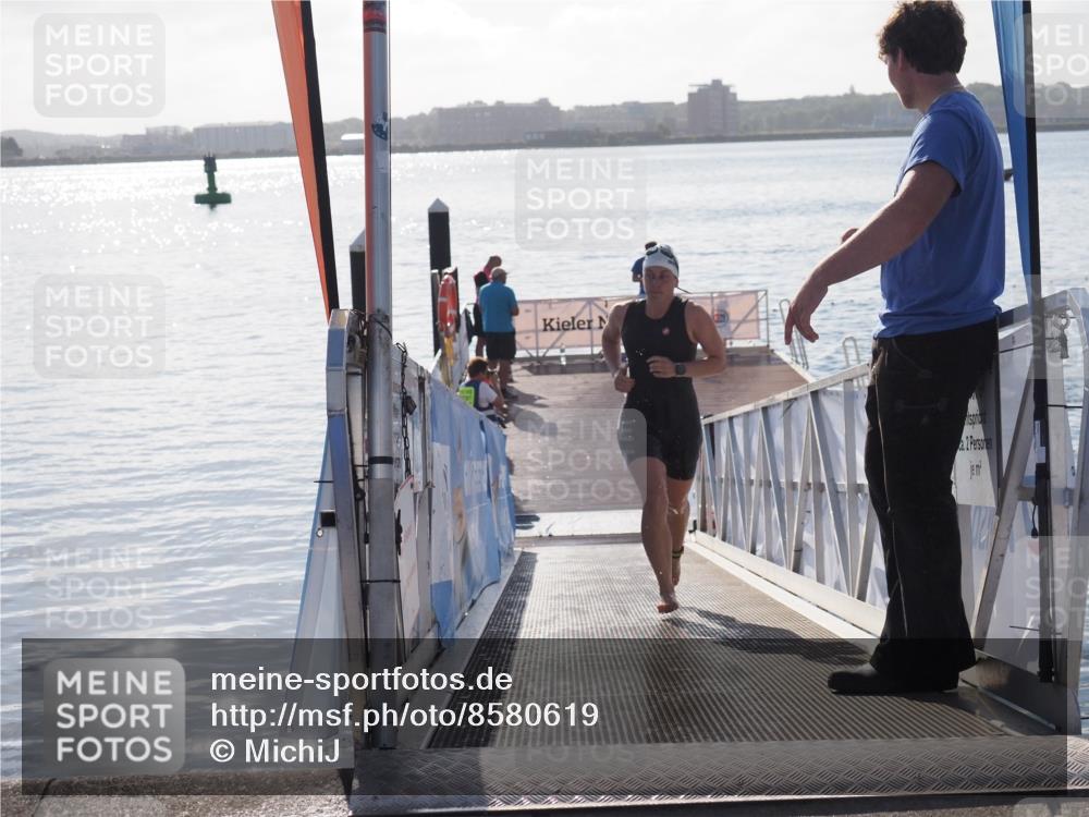 17.08.2025 - KN Förde Triathlon 2025 MichiJ http://msf.ph/oto/8580619 17.08.2025 09:18:43 Schwimmen 192, 250, 153, 250 meine-sportfotos.de