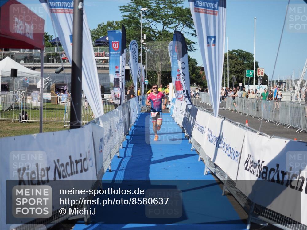 17.08.2025 - KN Förde Triathlon 2025 MichiJ http://msf.ph/oto/8580637 17.08.2025 16:25:02 Laufen 8 meine-sportfotos.de