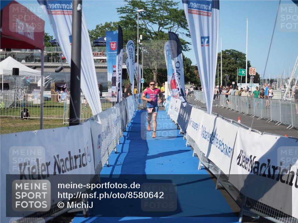 17.08.2025 - KN Förde Triathlon 2025 MichiJ http://msf.ph/oto/8580642 17.08.2025 16:25:02 Laufen 8 meine-sportfotos.de