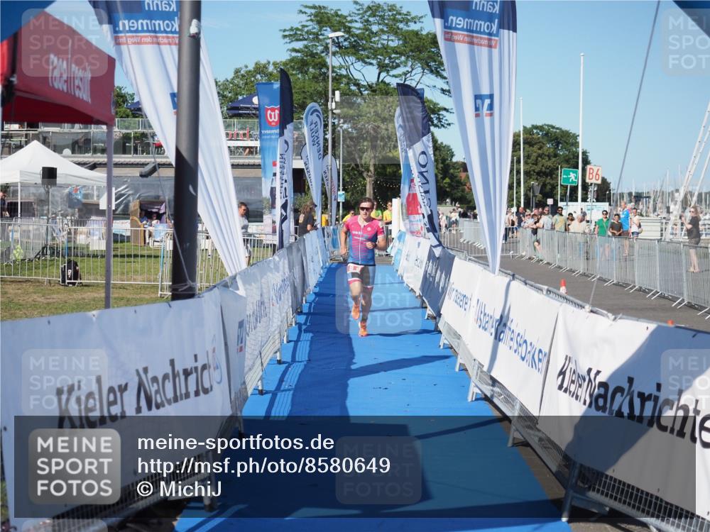 17.08.2025 - KN Förde Triathlon 2025 MichiJ http://msf.ph/oto/8580649 17.08.2025 16:25:02 Laufen 8 meine-sportfotos.de