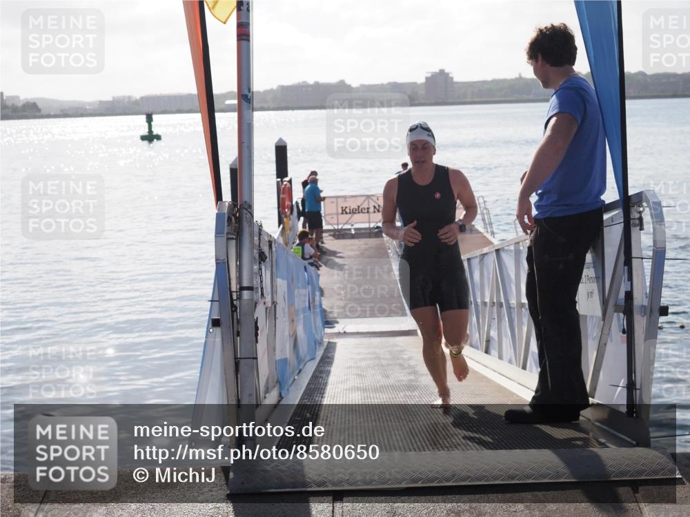 17.08.2025 - KN Förde Triathlon 2025 MichiJ http://msf.ph/oto/8580650 17.08.2025 09:18:43 Schwimmen 192, 250, 153, 250 meine-sportfotos.de