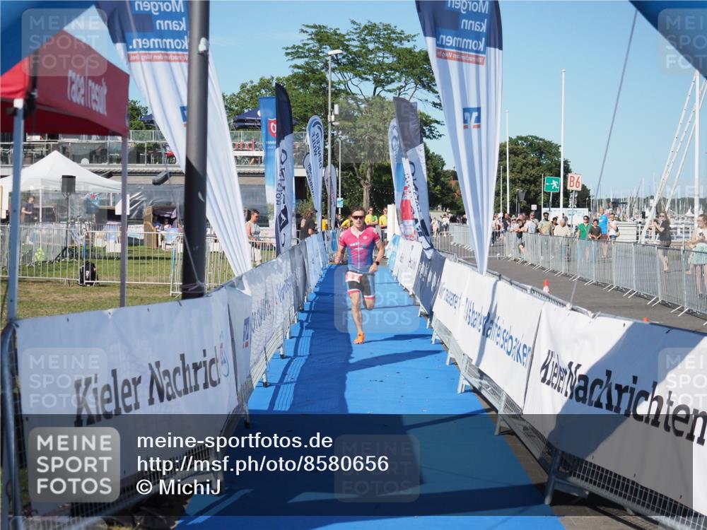 17.08.2025 - KN Förde Triathlon 2025 MichiJ http://msf.ph/oto/8580656 17.08.2025 16:25:02 Laufen 8 meine-sportfotos.de