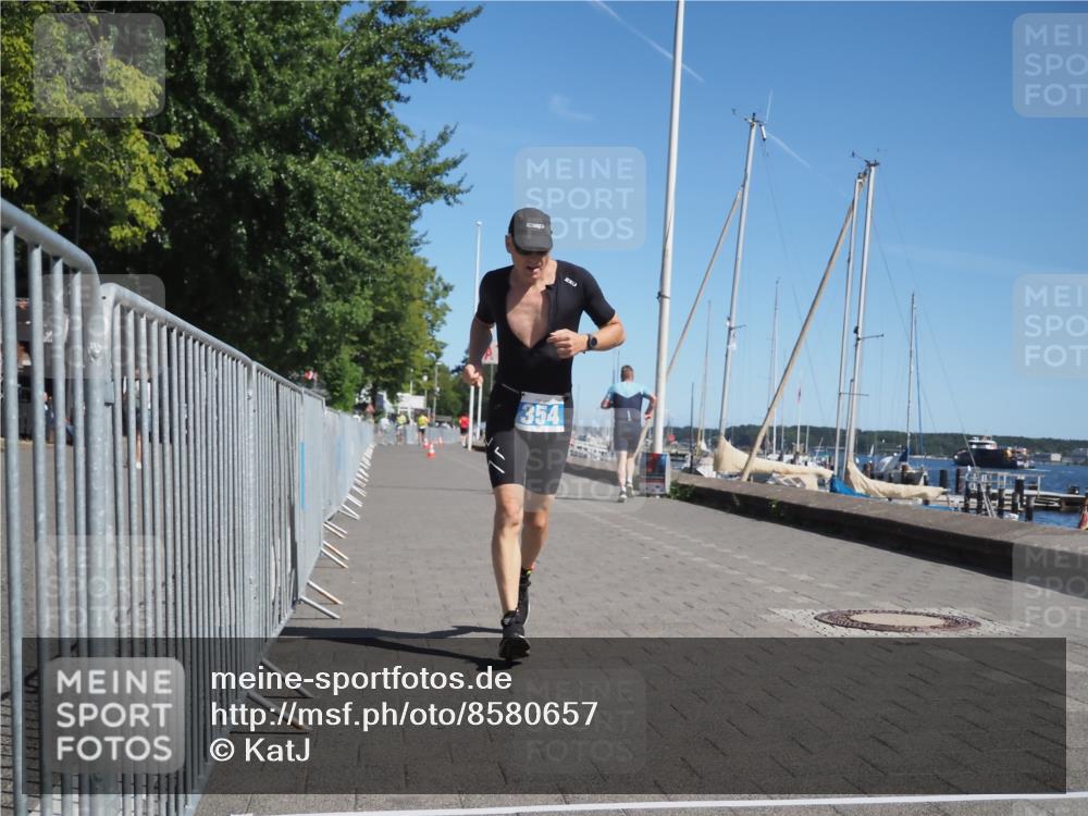 17.08.2025 - KN Förde Triathlon 2025 KatJ http://msf.ph/oto/8580657 17.08.2025 12:18:37 Laufen 354 meine-sportfotos.de