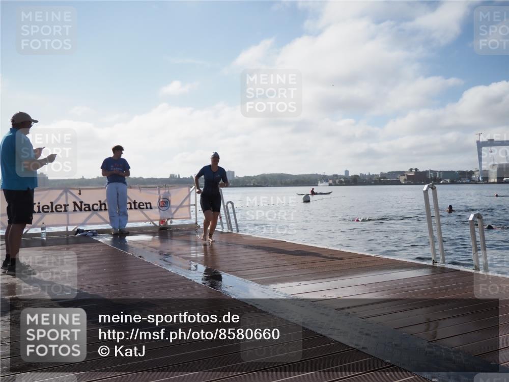 17.08.2025 - KN Förde Triathlon 2025 KatJ http://msf.ph/oto/8580660 17.08.2025 09:22:56 Schwimmen 234, 234, 249 meine-sportfotos.de