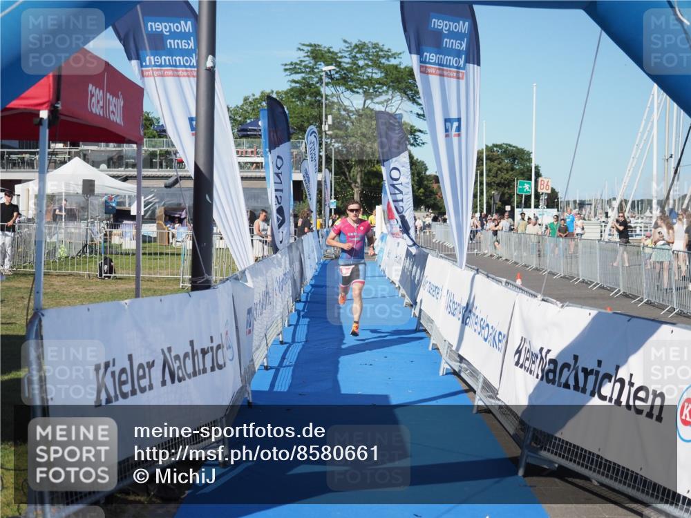 17.08.2025 - KN Förde Triathlon 2025 MichiJ http://msf.ph/oto/8580661 17.08.2025 16:25:03 Laufen 8 meine-sportfotos.de
