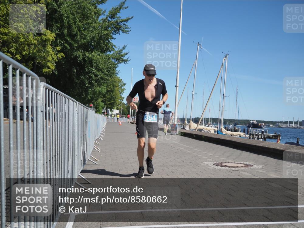 17.08.2025 - KN Förde Triathlon 2025 KatJ http://msf.ph/oto/8580662 17.08.2025 12:18:37 Laufen 354 meine-sportfotos.de