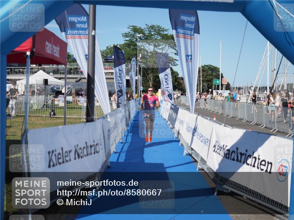 17.08.2025 - KN Förde Triathlon 2025 MichiJ http://msf.ph/oto/8580667 17.08.2025 16:25:03 Laufen 8 meine-sportfotos.de