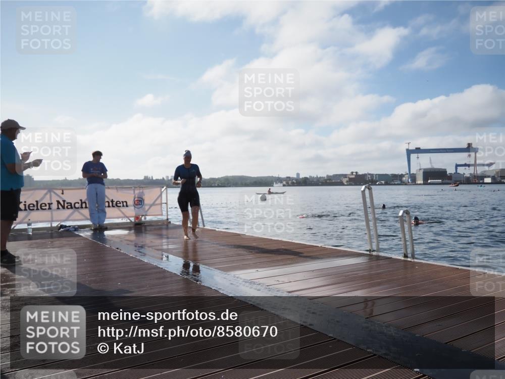 17.08.2025 - KN Förde Triathlon 2025 KatJ http://msf.ph/oto/8580670 17.08.2025 09:22:57 Schwimmen 234, 234, 249 meine-sportfotos.de