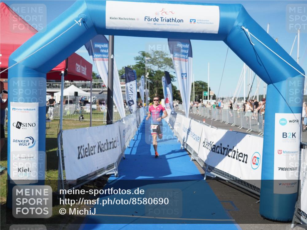 17.08.2025 - KN Förde Triathlon 2025 MichiJ http://msf.ph/oto/8580690 17.08.2025 16:25:04 Laufen 8 meine-sportfotos.de