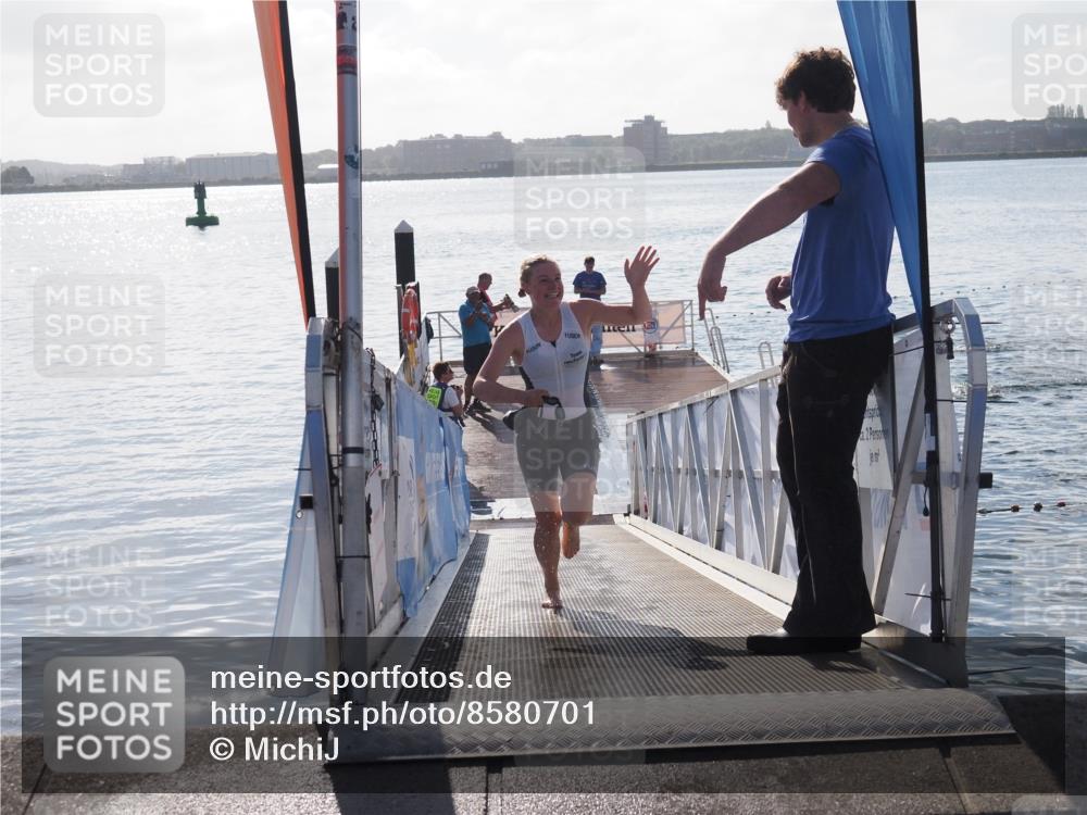 17.08.2025 - KN Förde Triathlon 2025 MichiJ http://msf.ph/oto/8580701 17.08.2025 09:18:54 Schwimmen 153, 250, 153 meine-sportfotos.de