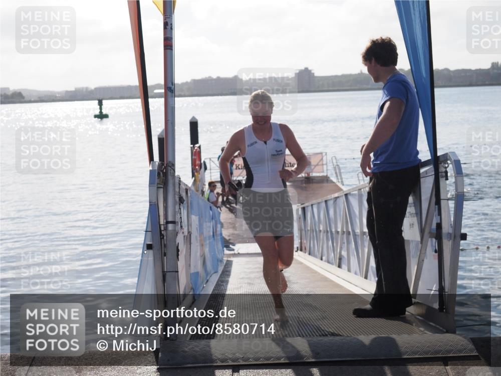 17.08.2025 - KN Förde Triathlon 2025 MichiJ http://msf.ph/oto/8580714 17.08.2025 09:18:55 Schwimmen 153, 250, 153 meine-sportfotos.de