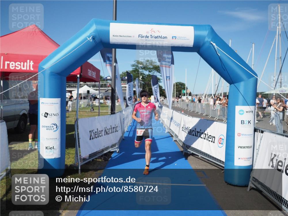 17.08.2025 - KN Förde Triathlon 2025 MichiJ http://msf.ph/oto/8580724 17.08.2025 16:25:05 Laufen 8 meine-sportfotos.de