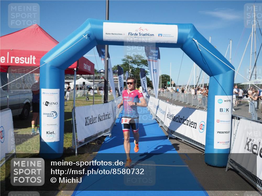 17.08.2025 - KN Förde Triathlon 2025 MichiJ http://msf.ph/oto/8580732 17.08.2025 16:25:05 Laufen 8 meine-sportfotos.de