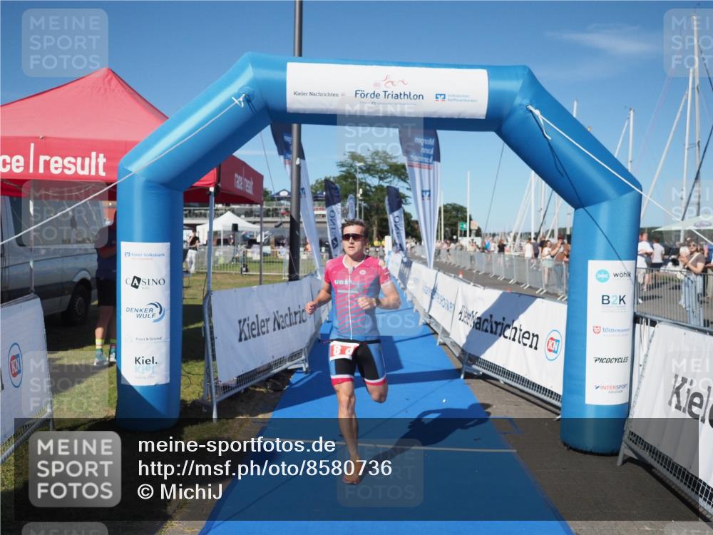 17.08.2025 - KN Förde Triathlon 2025 MichiJ http://msf.ph/oto/8580736 17.08.2025 16:25:05 Laufen 8 meine-sportfotos.de