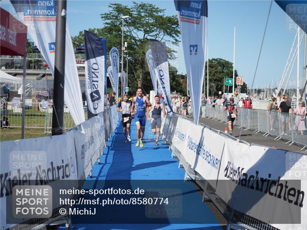 17.08.2025 - KN Förde Triathlon 2025 MichiJ http://msf.ph/oto/8580774 17.08.2025 16:26:23 Laufen 1 meine-sportfotos.de