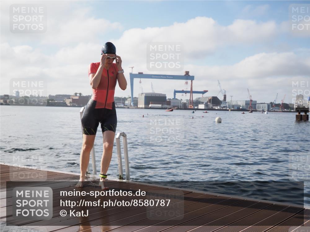 17.08.2025 - KN Förde Triathlon 2025 KatJ http://msf.ph/oto/8580787 17.08.2025 09:23:13 Schwimmen 218, 225, 237, 225, 237 meine-sportfotos.de