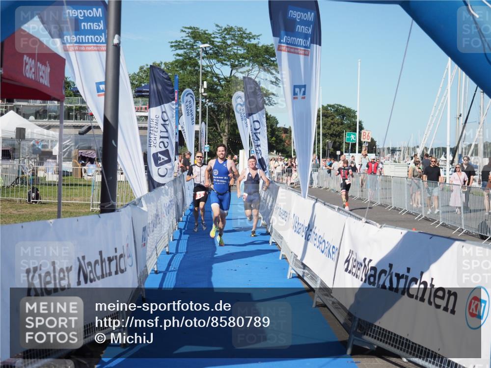 17.08.2025 - KN Förde Triathlon 2025 MichiJ http://msf.ph/oto/8580789 17.08.2025 16:26:24 Laufen 1 meine-sportfotos.de