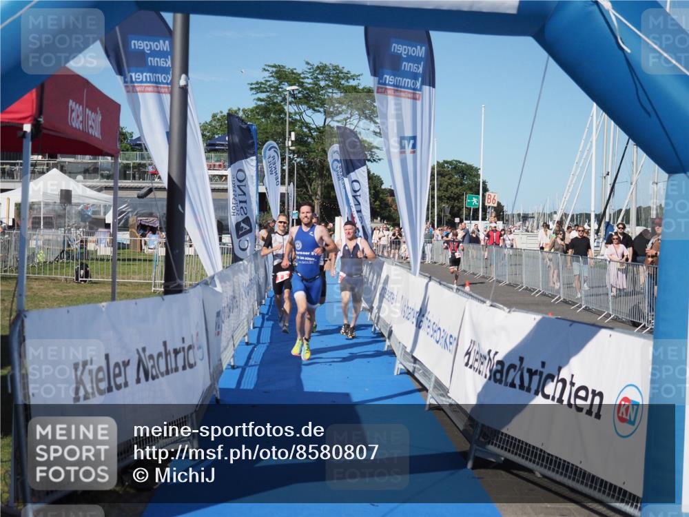 17.08.2025 - KN Förde Triathlon 2025 MichiJ http://msf.ph/oto/8580807 17.08.2025 16:26:24 Laufen 1 meine-sportfotos.de
