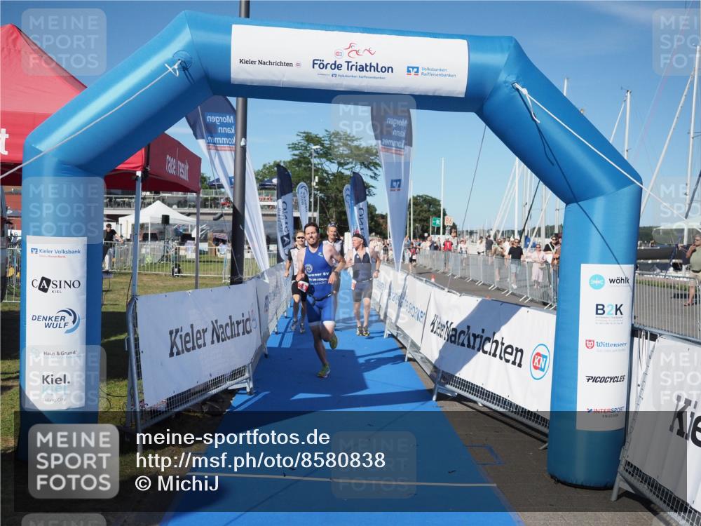 17.08.2025 - KN Förde Triathlon 2025 MichiJ http://msf.ph/oto/8580838 17.08.2025 16:26:25 Laufen 1 meine-sportfotos.de