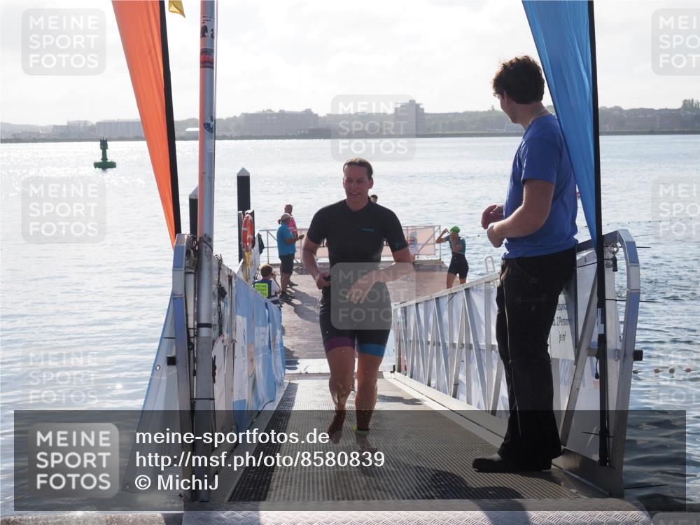 17.08.2025 - KN Förde Triathlon 2025 MichiJ http://msf.ph/oto/8580839 17.08.2025 09:19:13 Schwimmen 173, 184, 173, 184, 219, 220 meine-sportfotos.de